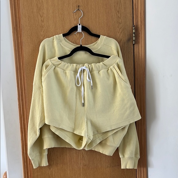 Aerie Yellow Crew Neck Ribbed Lounge Set - Picture 3 of 5